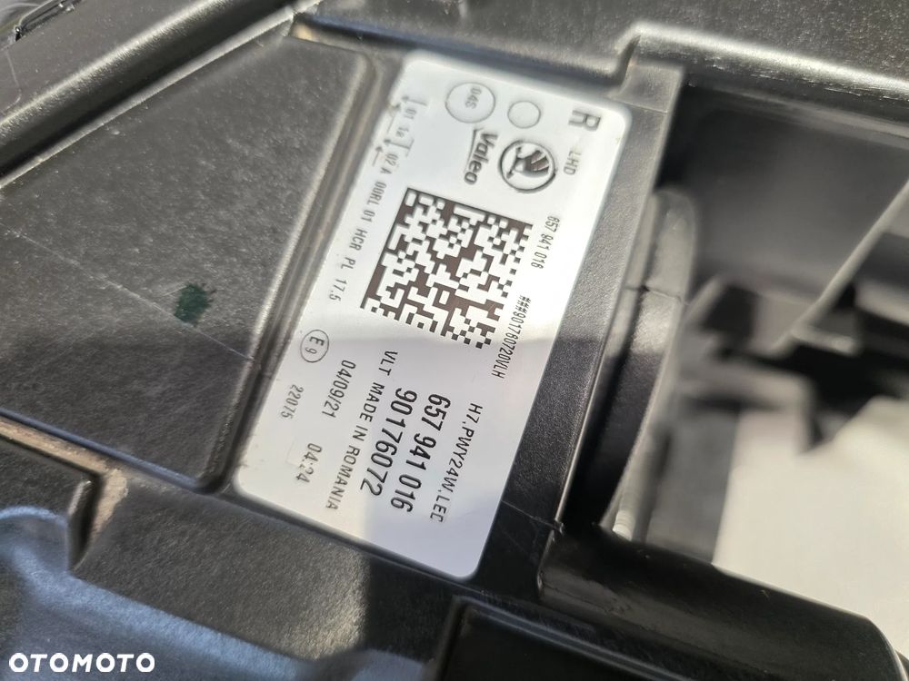 SKODA SCALA 18- PRAWA LAMPA PRZEDNIA PRZÓD ŁADNA LED NR 657941016 NR AUKCJI LPP273 - 19