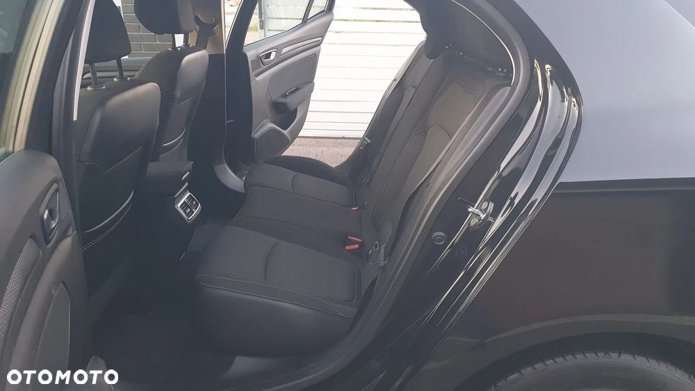 Renault Megane BLUE dCi 115 BOSE EDITION - 20