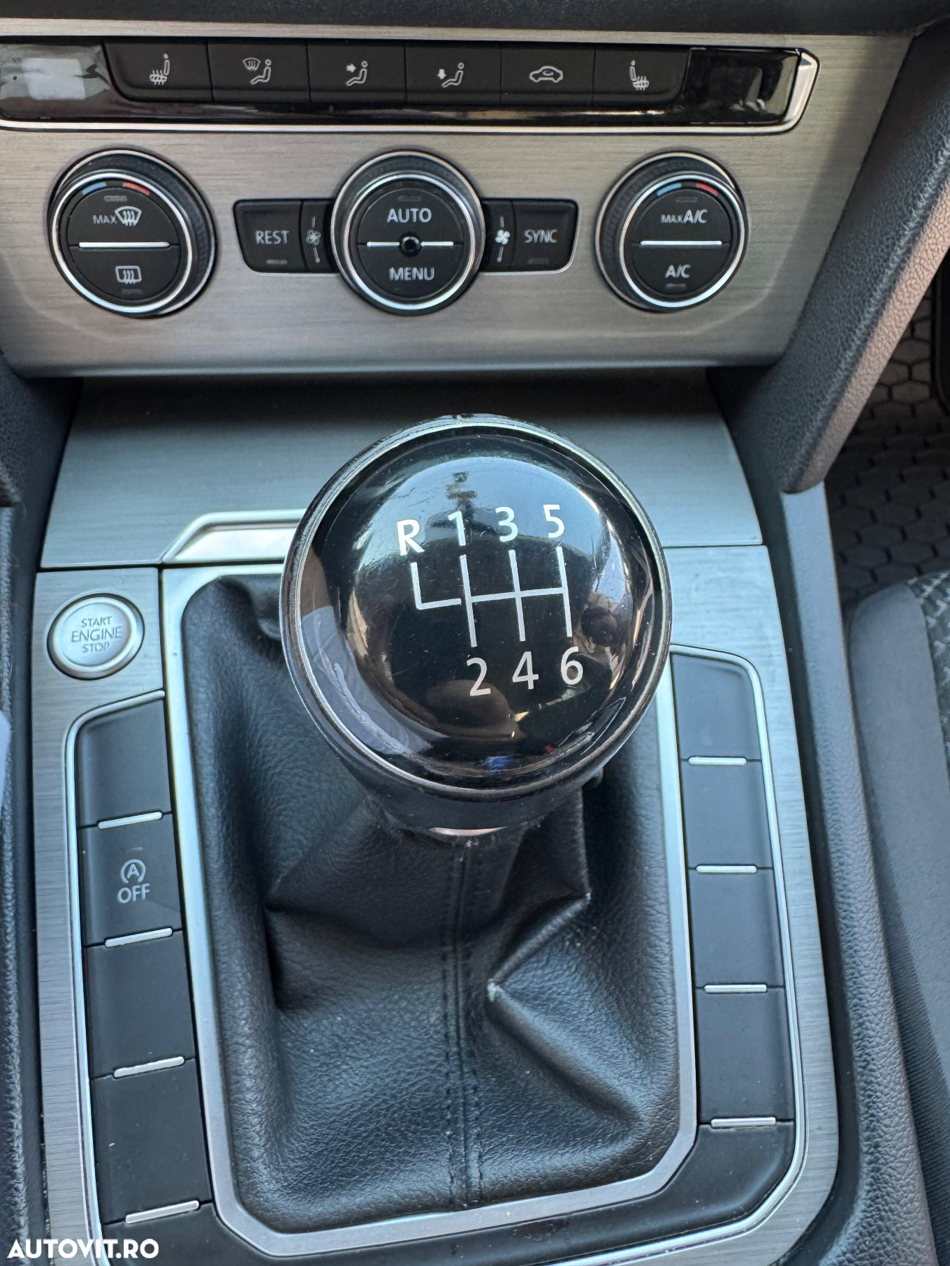 Volkswagen Passat - 11