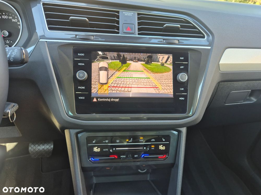 Volkswagen Tiguan - 10