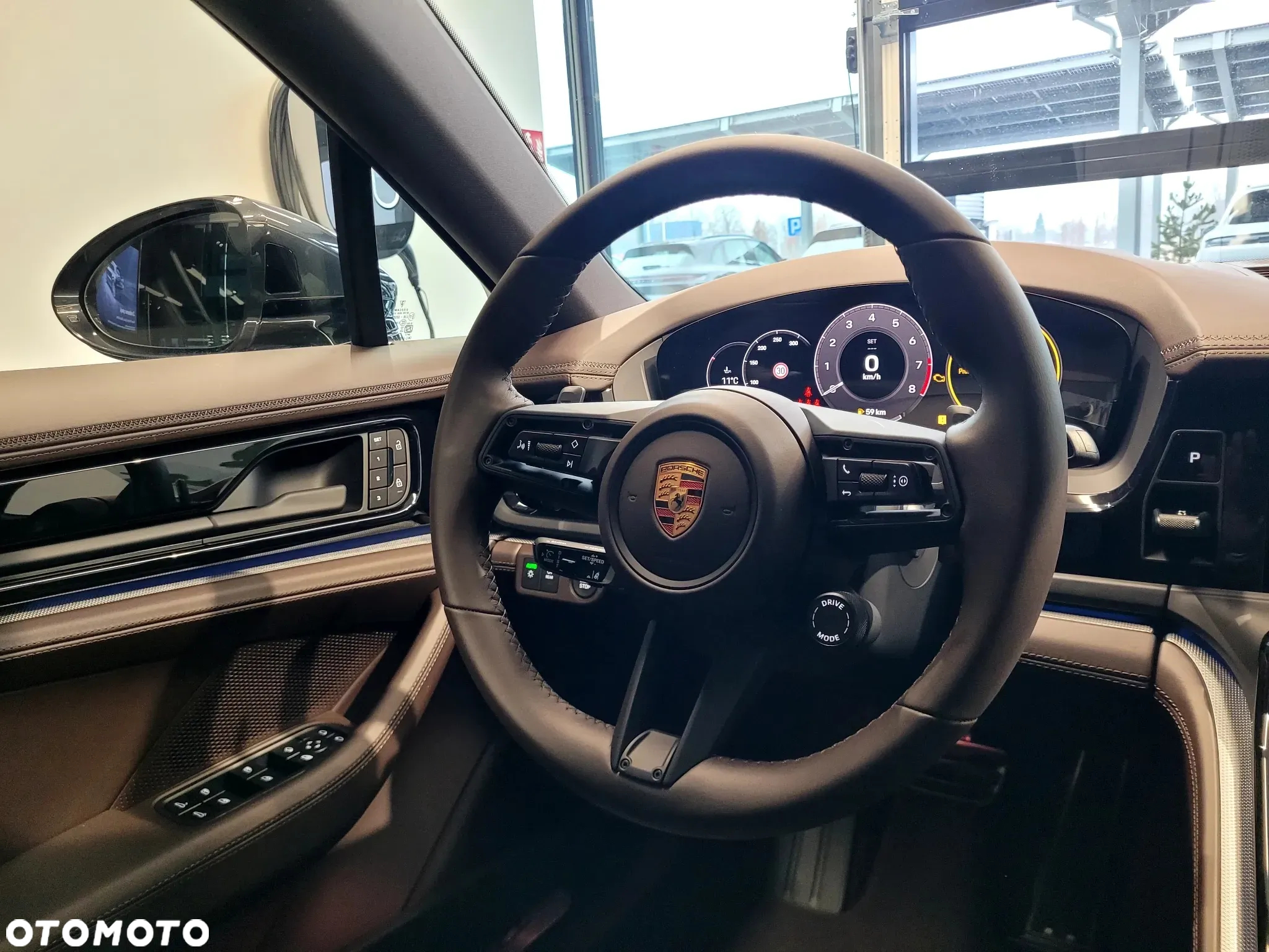 Porsche Panamera 4 - 12