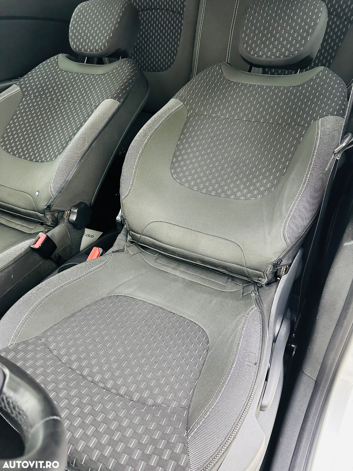 Renault Captur - 19