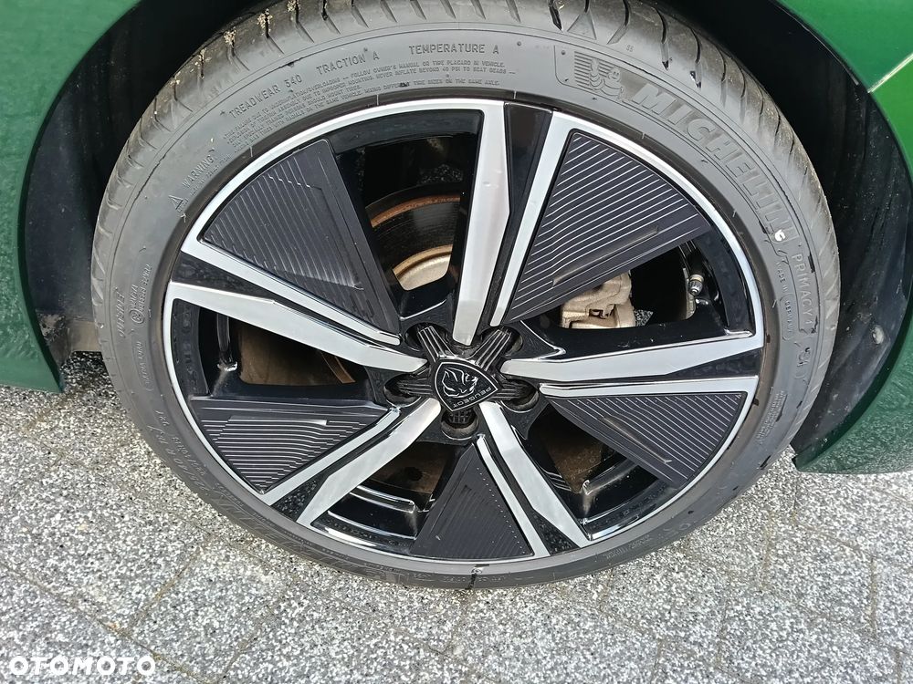 Peugeot 308 1.2 PureTech GT Pack S&S EAT8 - 19