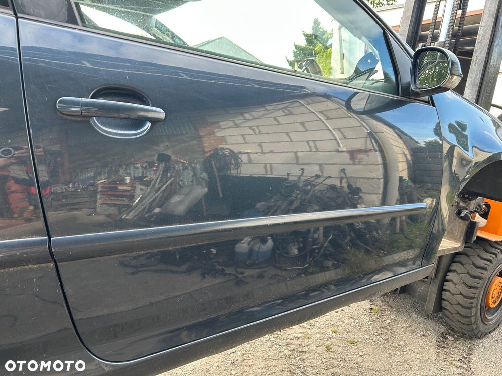 Drzwi prawe VW Golf V 3 drzwiowy LC5F - 1