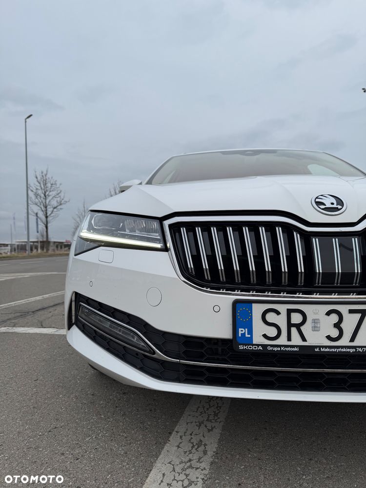 Skoda Superb 2.0 TDI Style DSG - 4