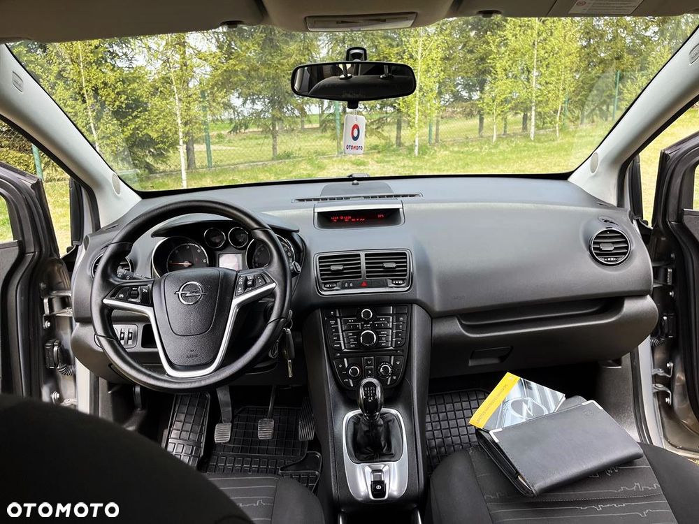 Opel Meriva - 9