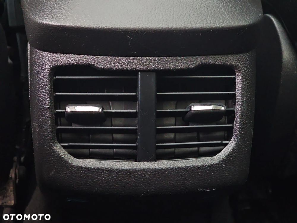 Ford Mondeo 2.0 EcoBlue Titanium - 14