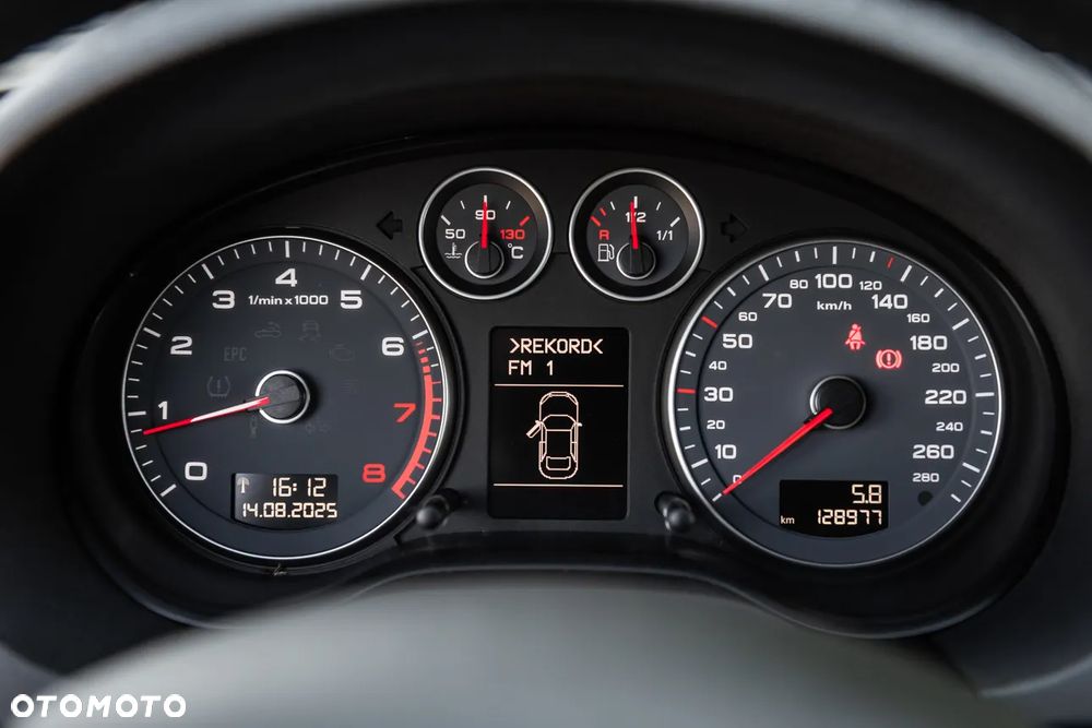 Audi A3 Sportback 1.4 TFSI S line Sportpaket - 17