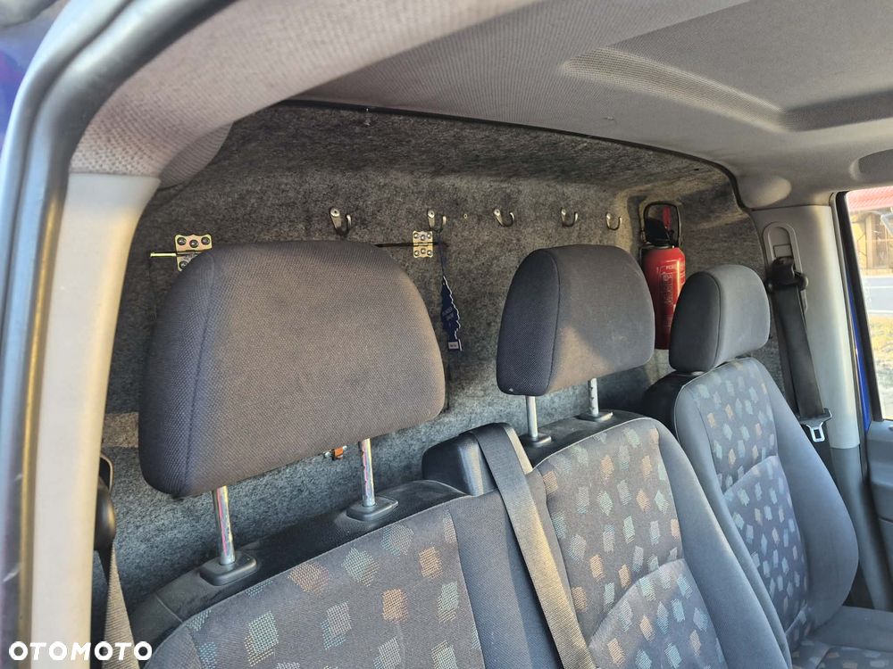Mercedes-Benz VITO - 11