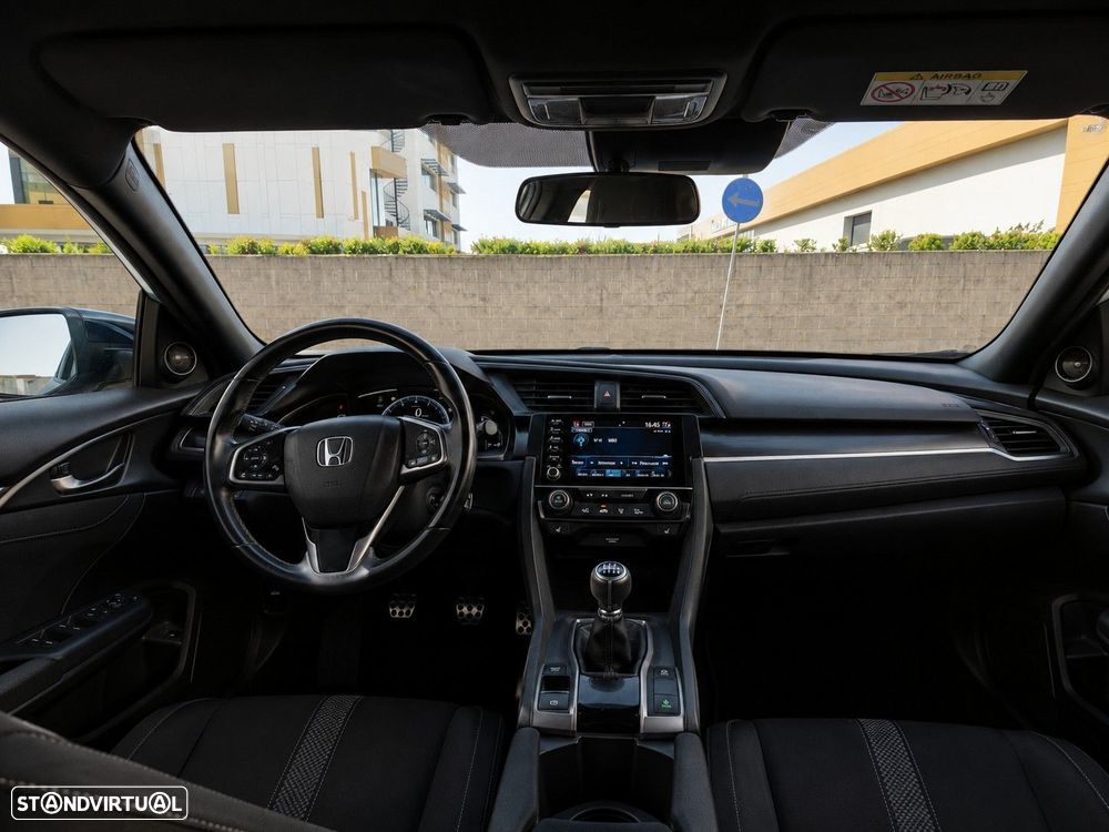 Honda Civic 1.0 i-VTEC Elegance Navi - 10