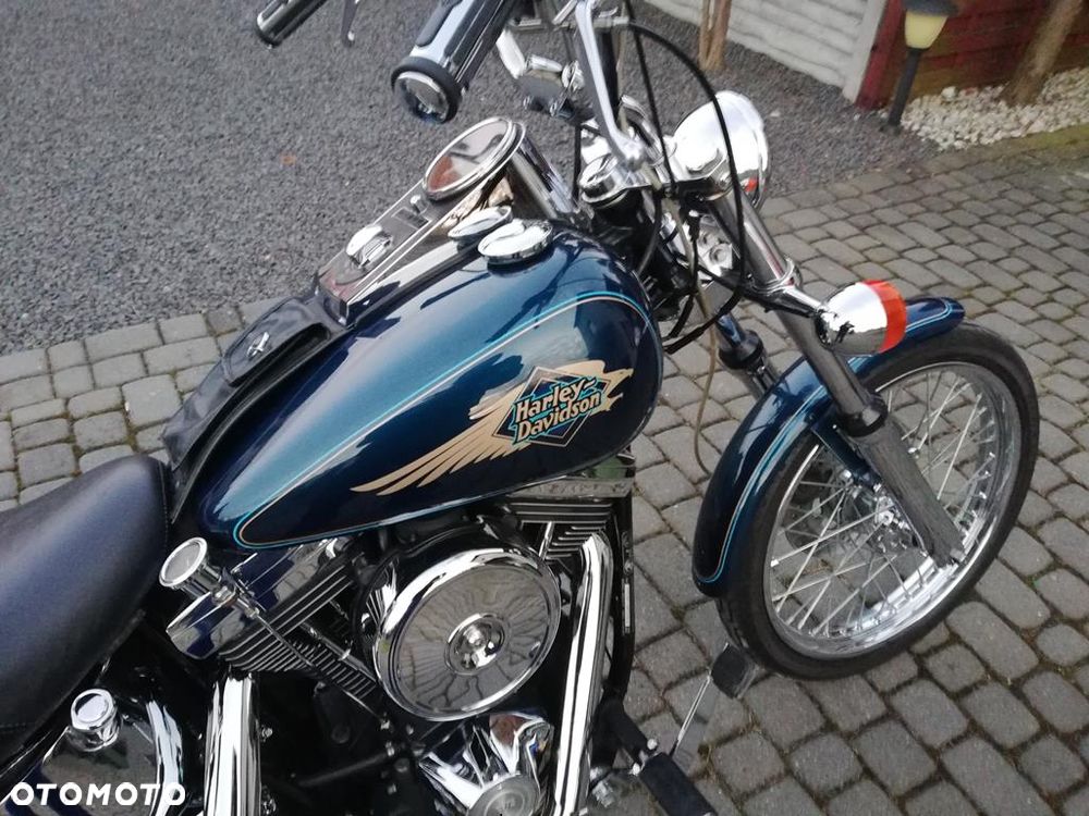 Harley-Davidson Softail Custom - 24