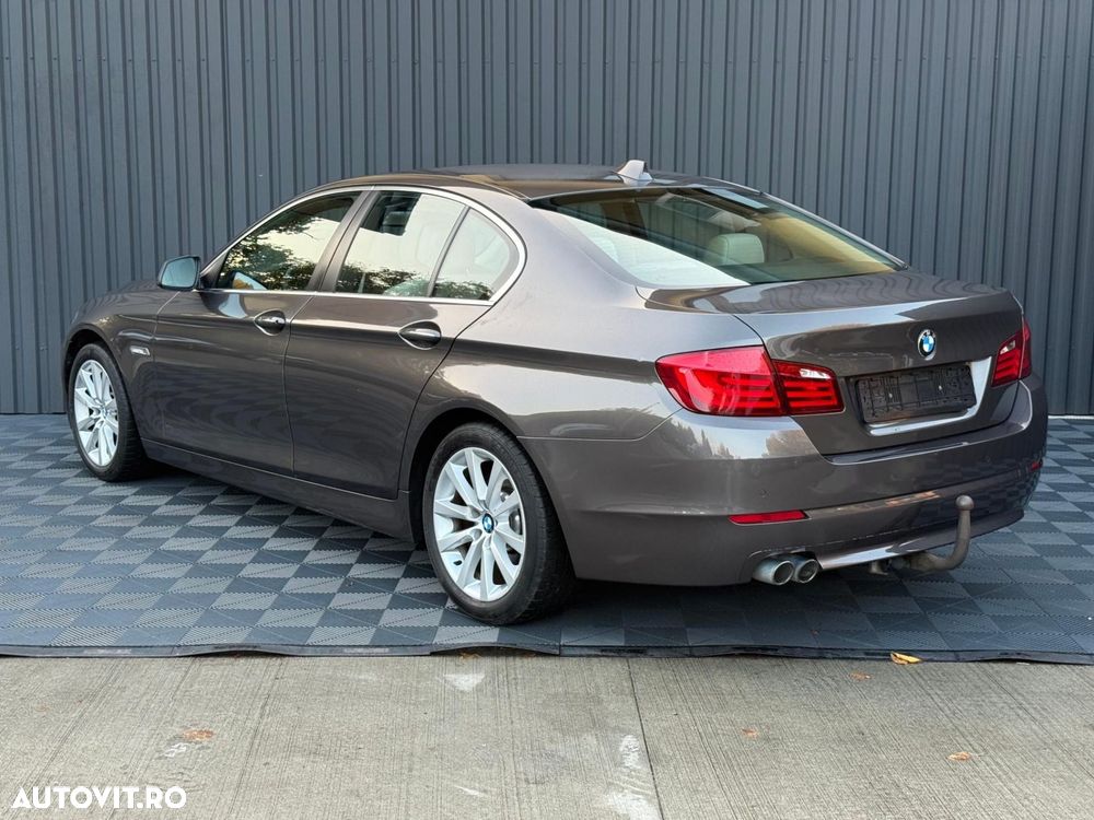BMW Seria 5 520d Aut. Modern Line - 4