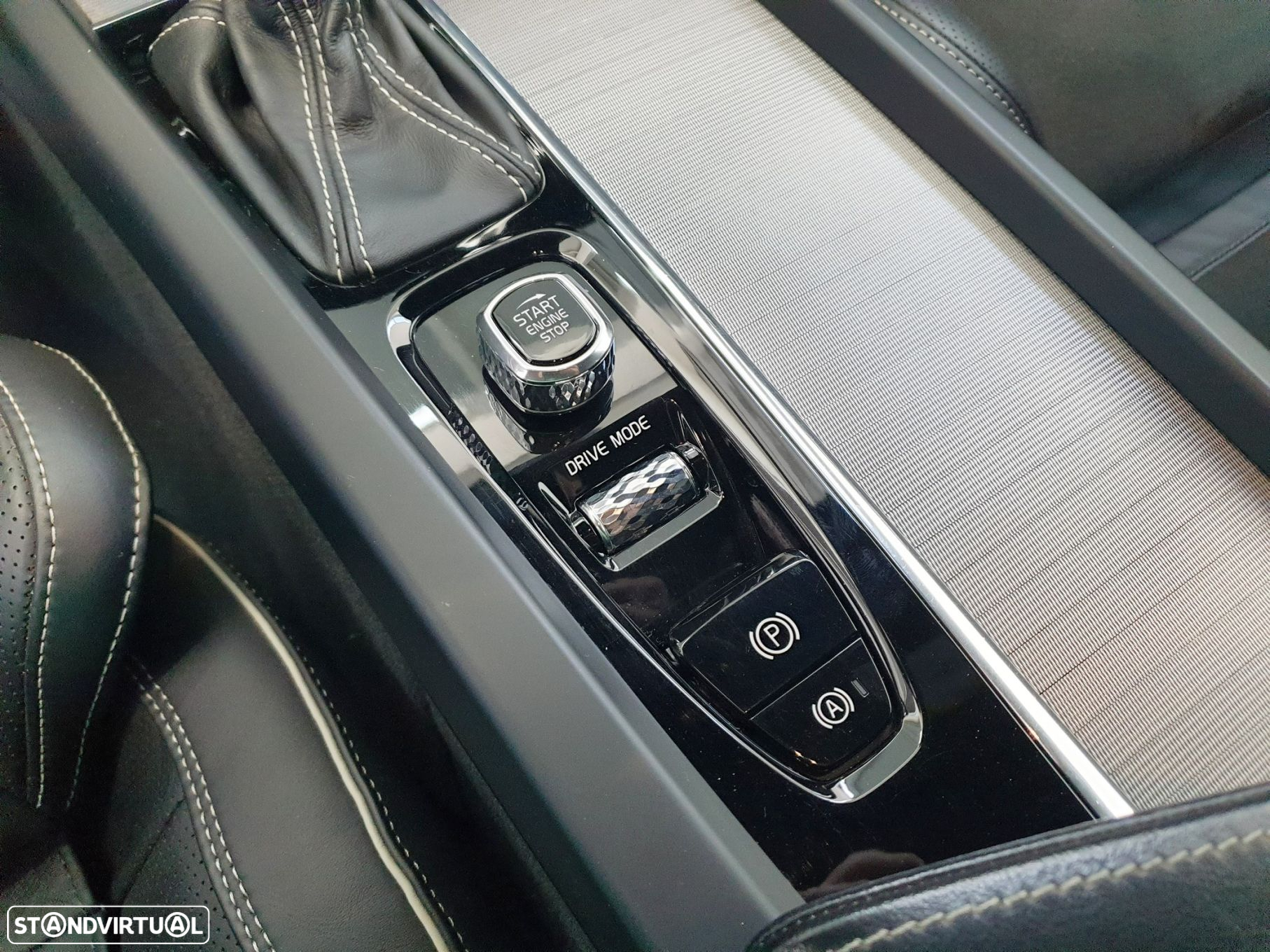 Volvo XC 60 2.0 D4 R-Design Geartronic - 16