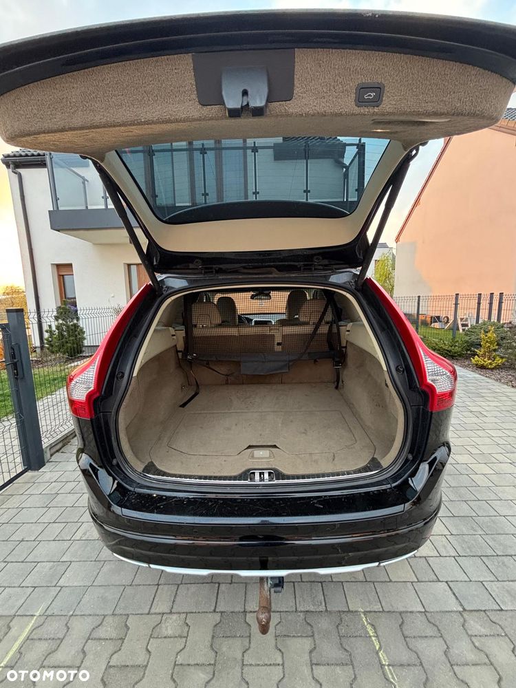 Volvo XC 60 D4 AWD Summum - 10