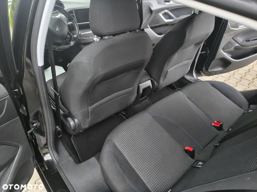 Peugeot 308 - 7