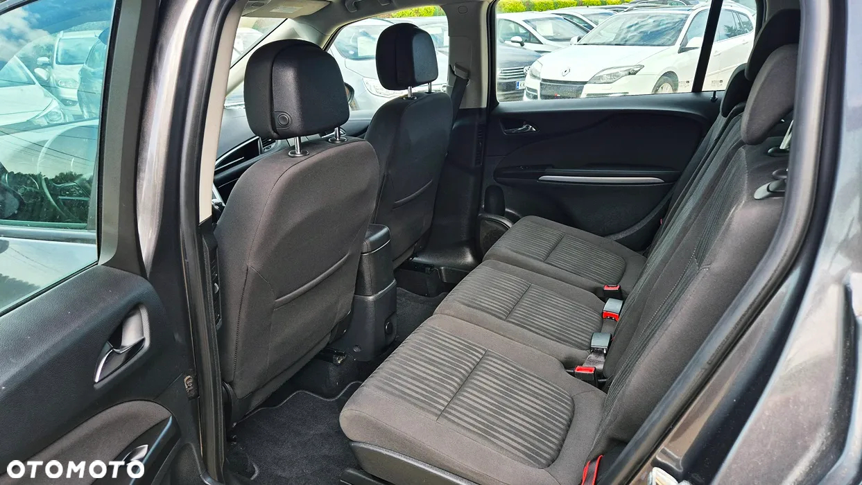 Opel Zafira 1.4 T Cosmo - 27