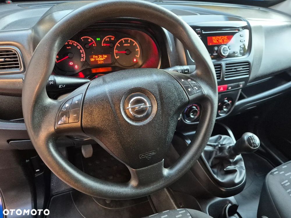 Opel Combo - 25