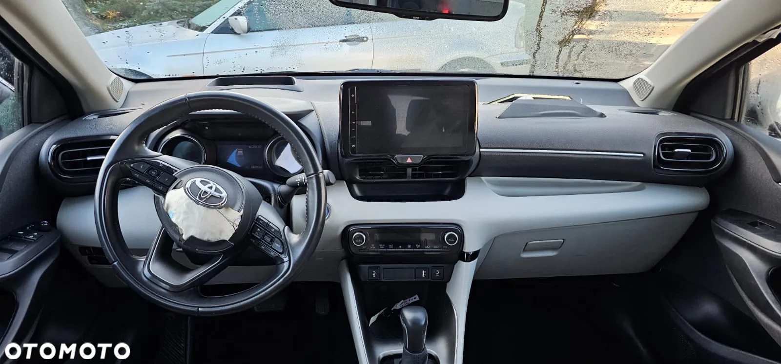 Toyota Yaris Hybrid 1.5 VVT-i Club - 9