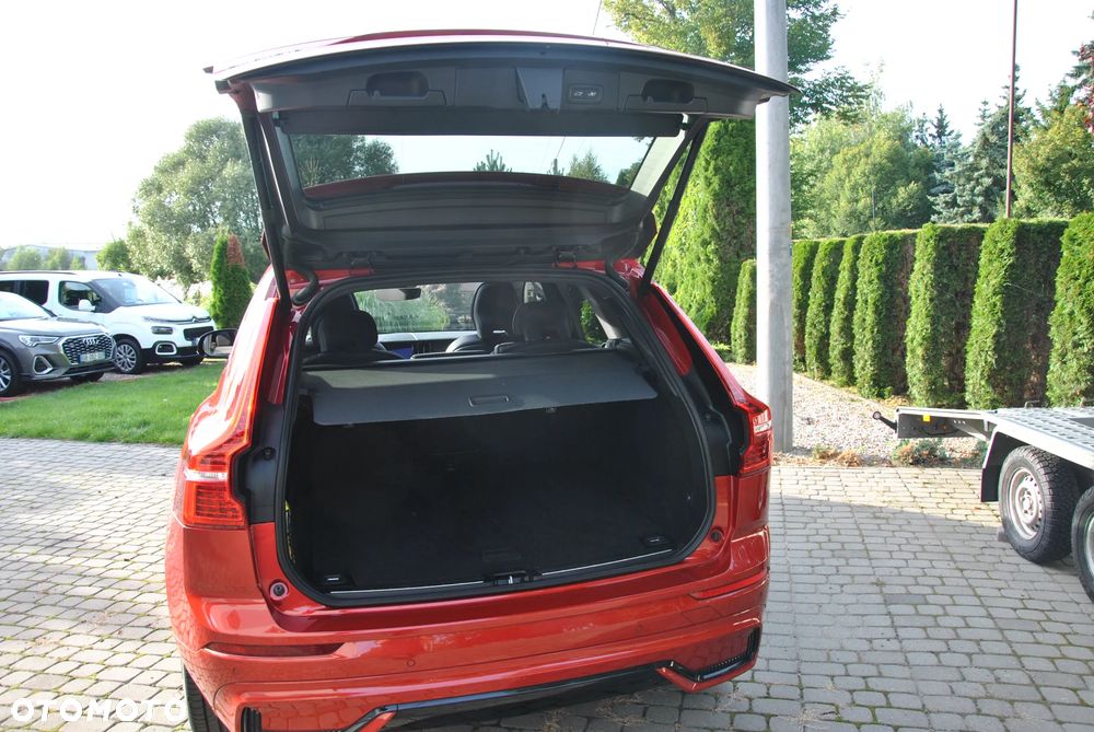 Volvo XC 60 B4 D R-Design - 29