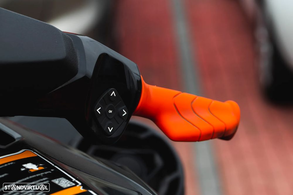 Sea-Doo wake pro 230 - 11