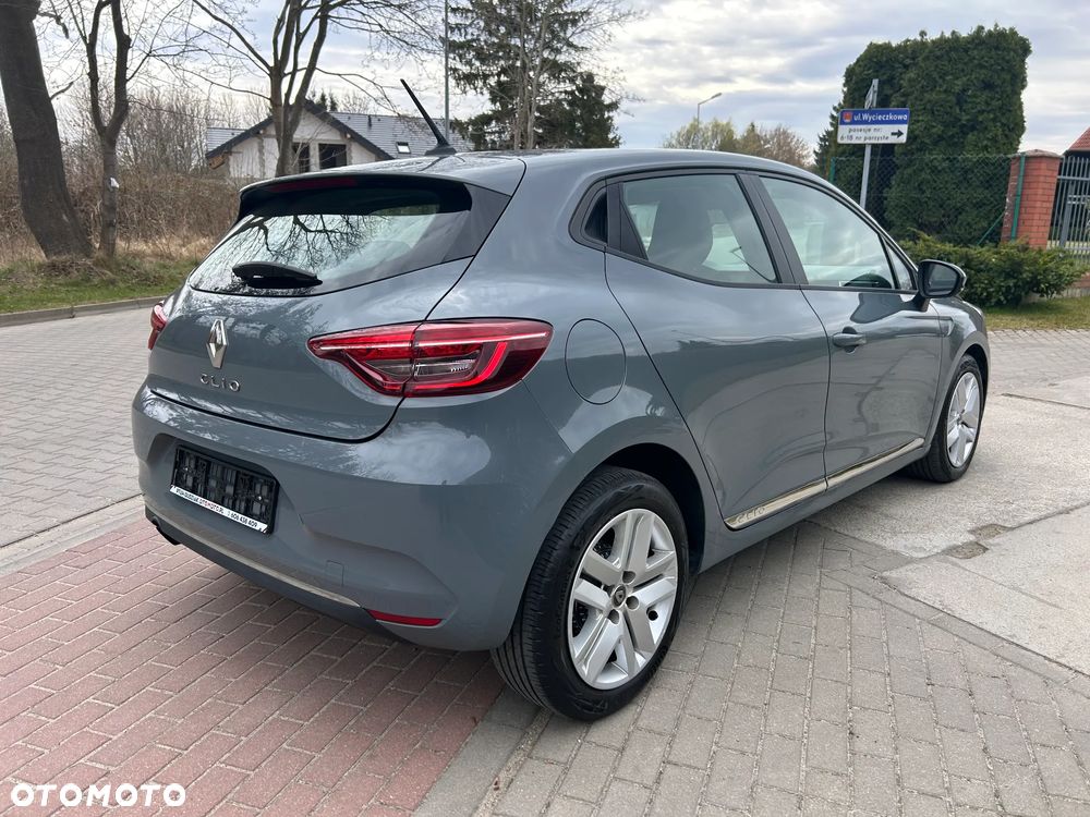 Renault Clio TCe 100 INTENS - 17