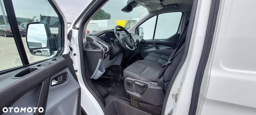 Ford TRANSIT CUSTOM  L2H1/130KM/Klima/Parktronic przód+tył/tempomat/import Niemcy/bezwypadkowy - 11