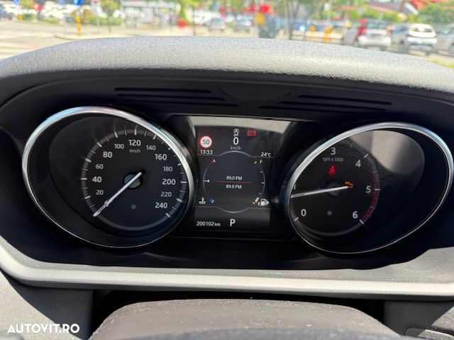 Land Rover Discovery 2.0 L SD4 Ingenium HSE - 18