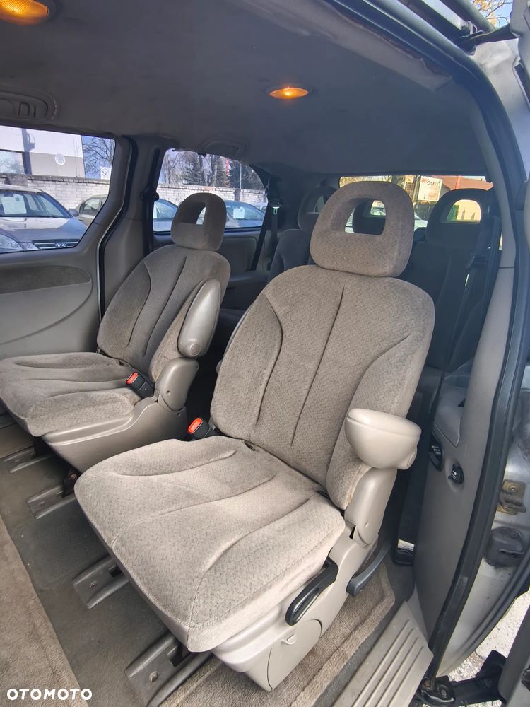 Chrysler Grand Voyager 2.5L CRD LX - 13