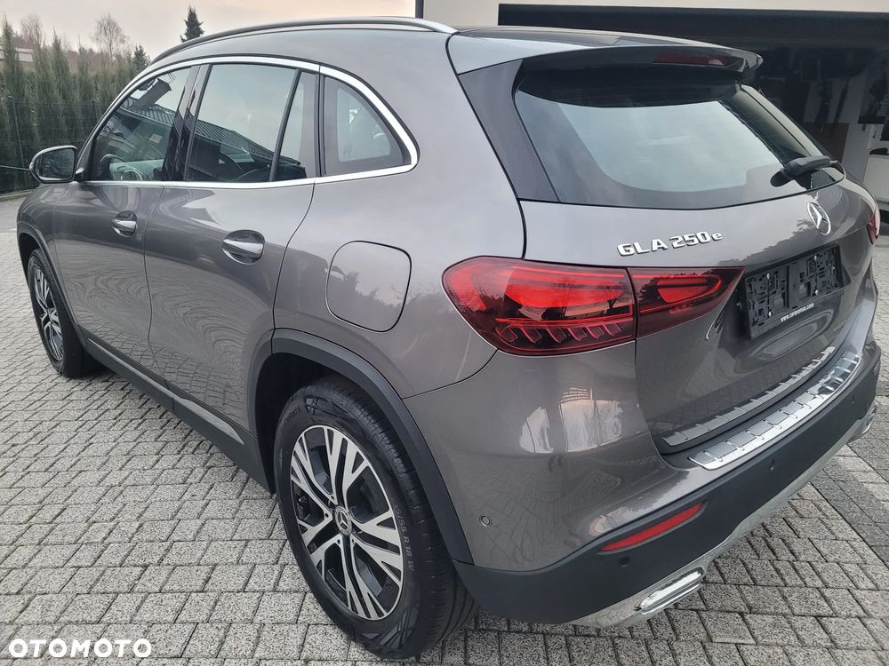 Mercedes-Benz GLA 250e Edition 1 - 22
