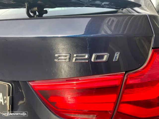 BMW 320 Gran Turismo i Advantage Auto - 9