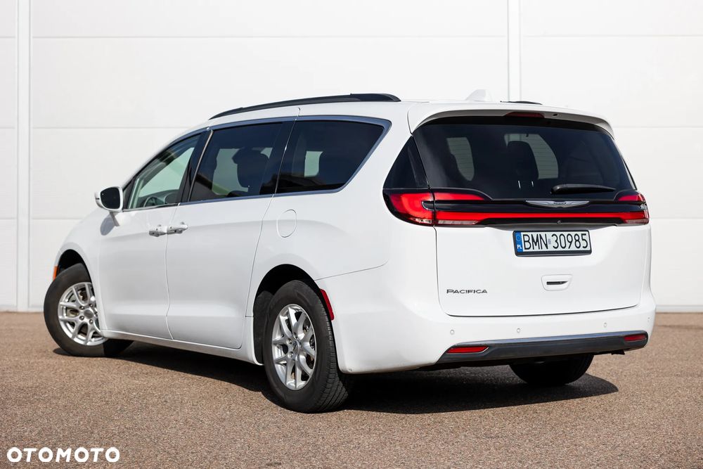 Chrysler Pacifica - 10