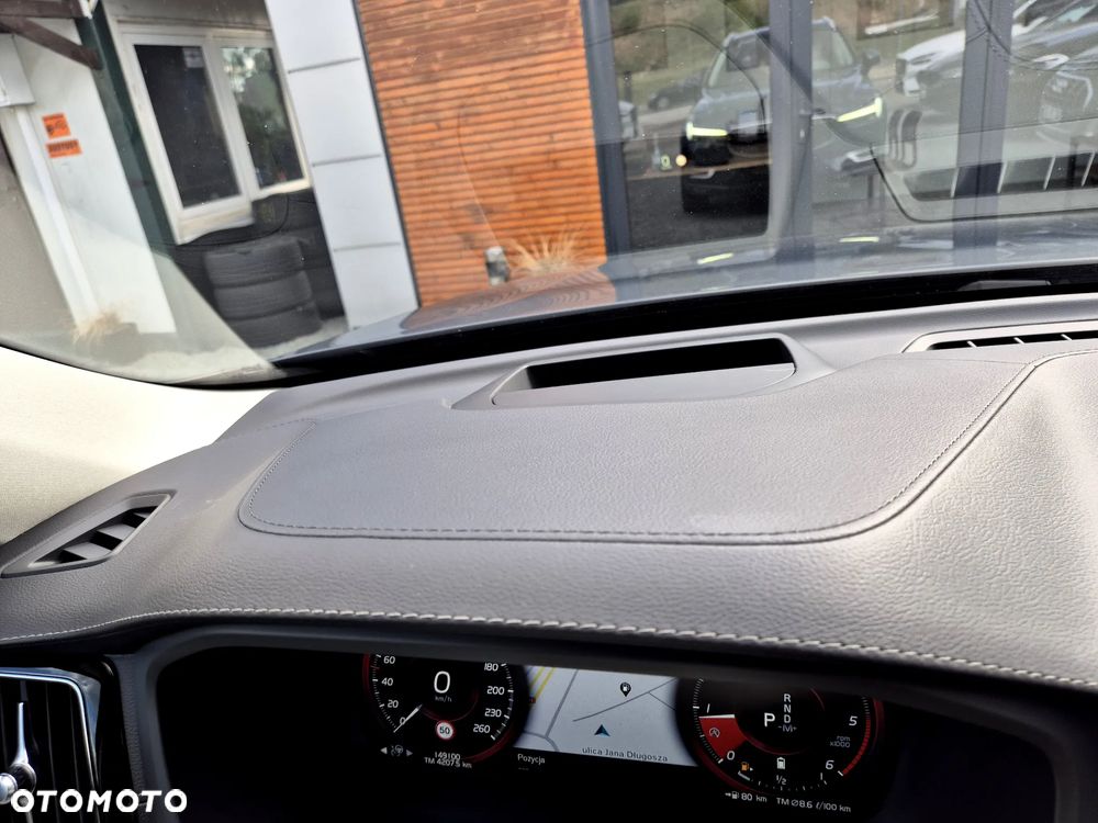 Volvo XC 60 B4 D AWD Geartronic Inscription - 16