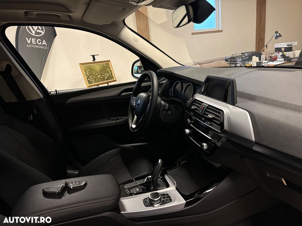 BMW X3 xDrive20d Aut. Advantage - 29