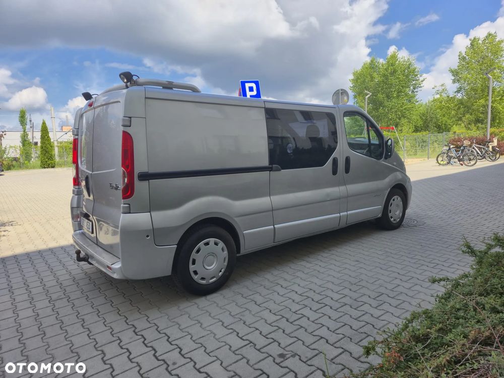 Renault Trafic - 15