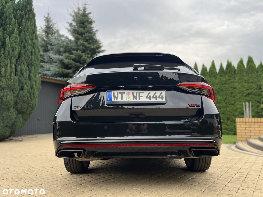 Skoda Octavia 2.0 TDI DSG 4x4 RS Plus - 23