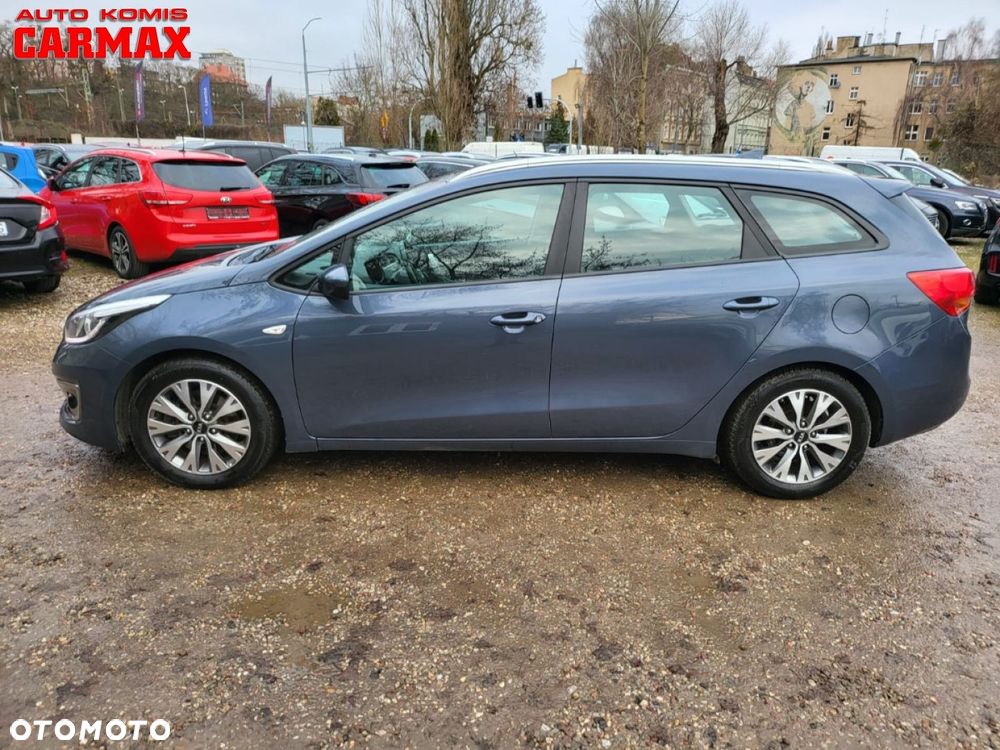 Kia Ceed 1.4 CVVT ISG Dream Team Edition - 4