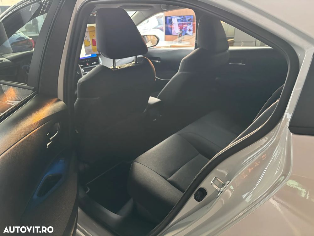 Toyota Corolla 1.8 HSD Dynamic - 6