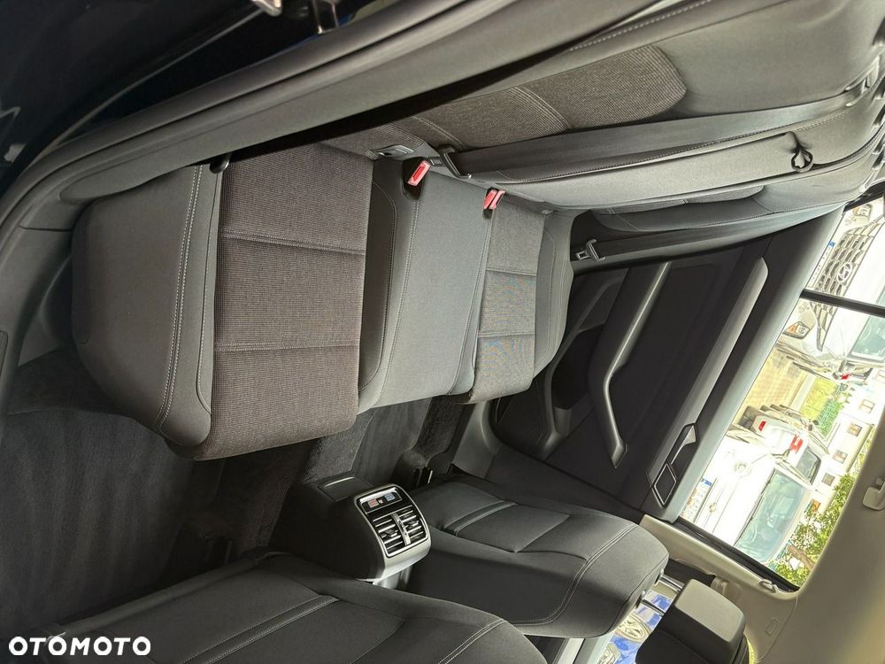 Volkswagen Passat - 17