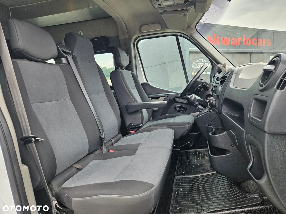 Renault Master TECH - 21