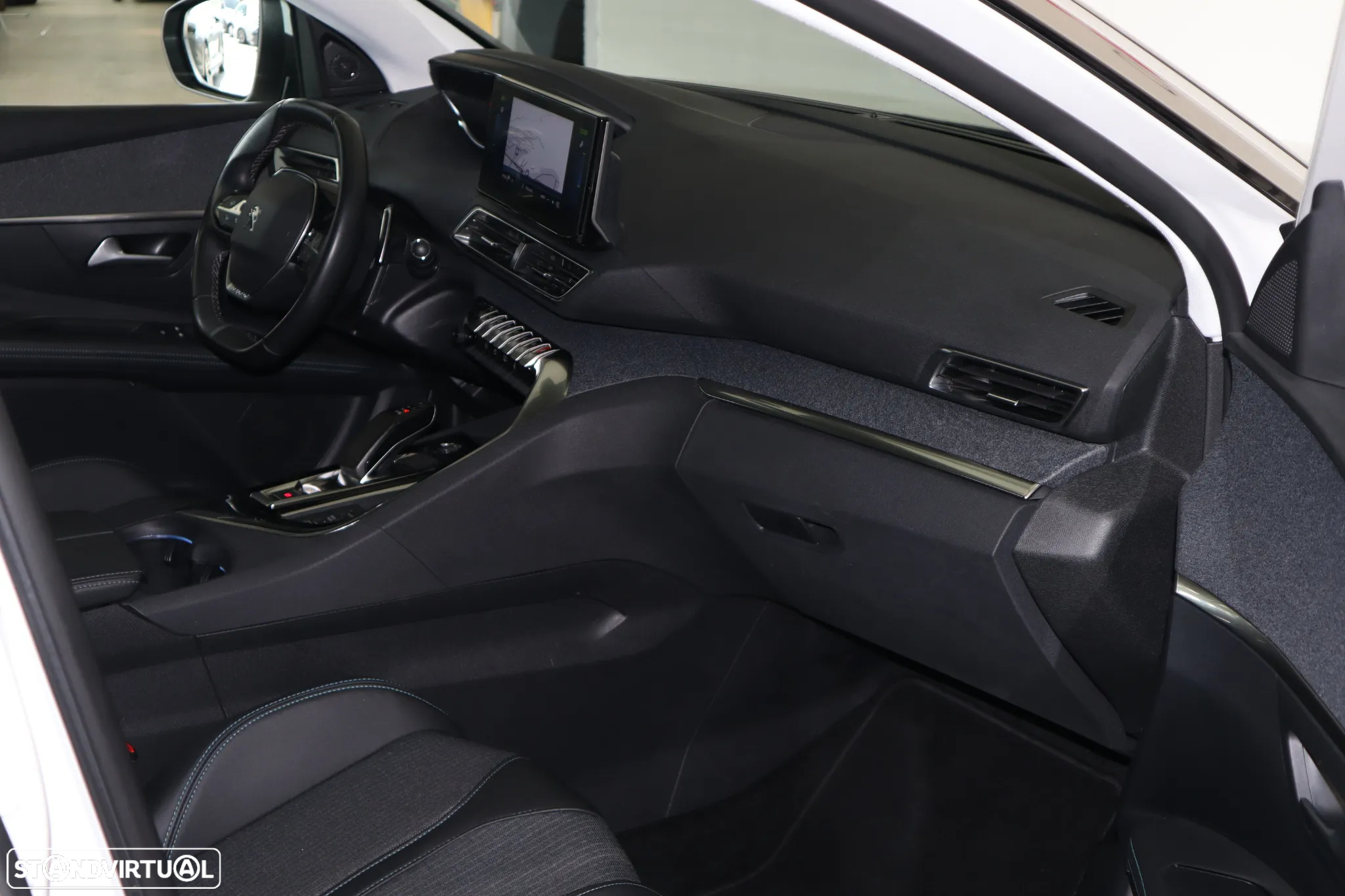 Peugeot 3008 1.6 Hybrid Allure Pack e-EAT8 - 13