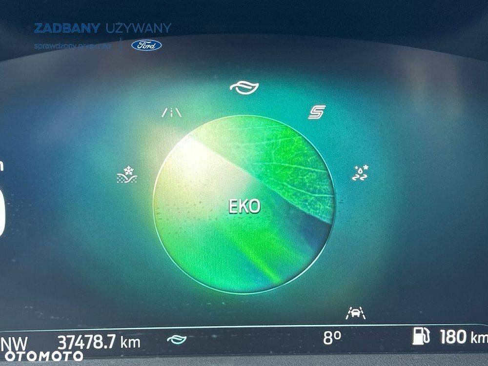 Ford Kuga - 31