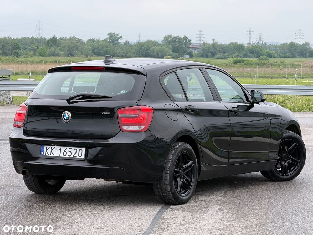 BMW Seria 1 116i - 4