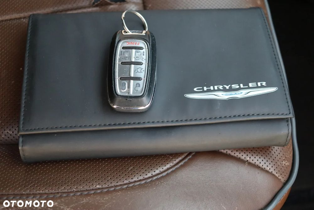 Chrysler Pacifica - 33