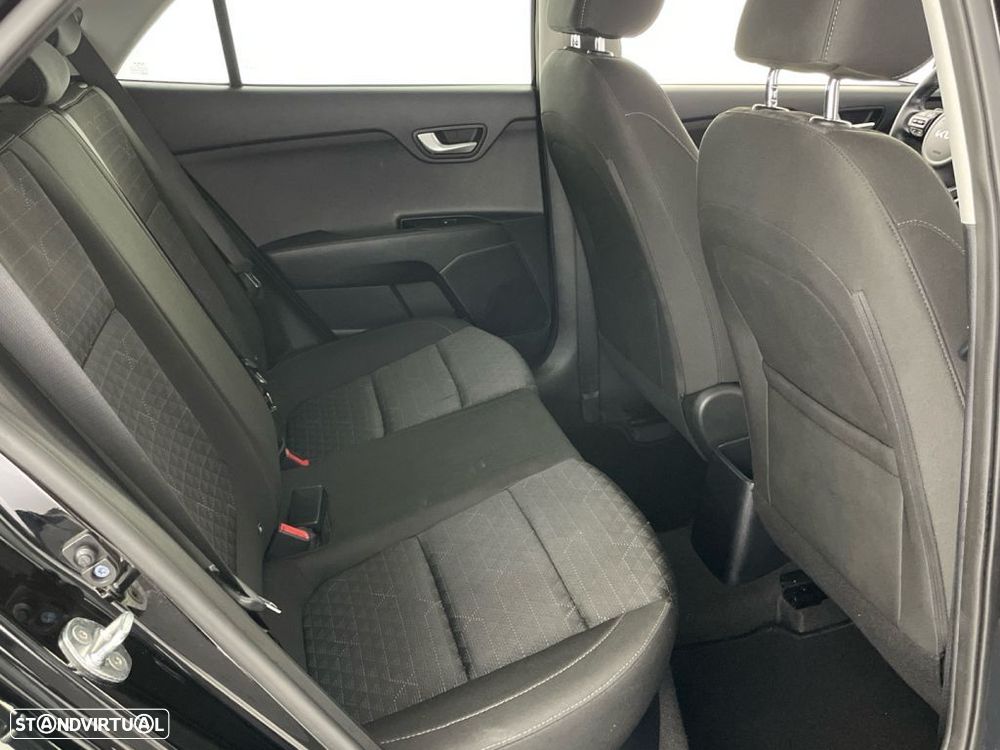Kia Rio 1.2 CVVT Urban - 23