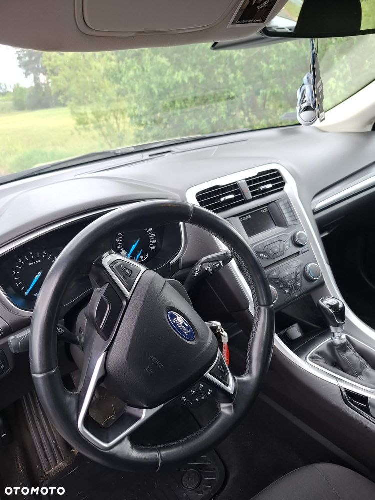 Ford Mondeo - 14
