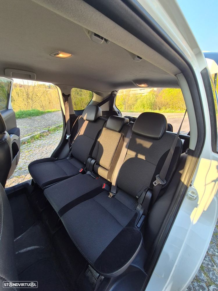 Mitsubishi Outlander 2.2 DI-D Instyle - 10