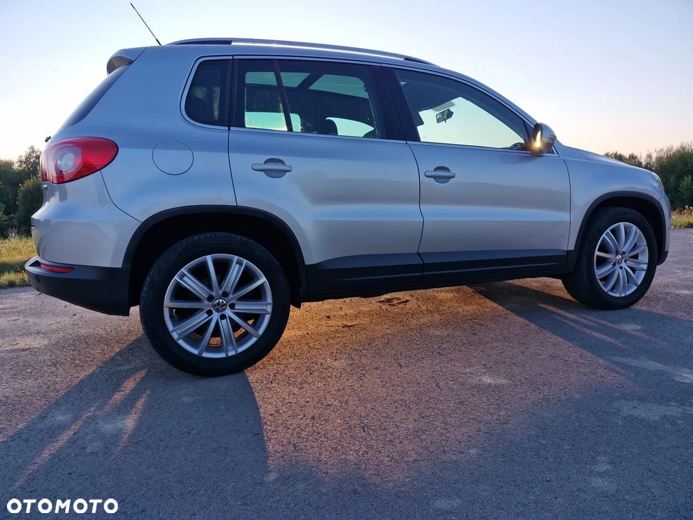 Volkswagen Tiguan - 2