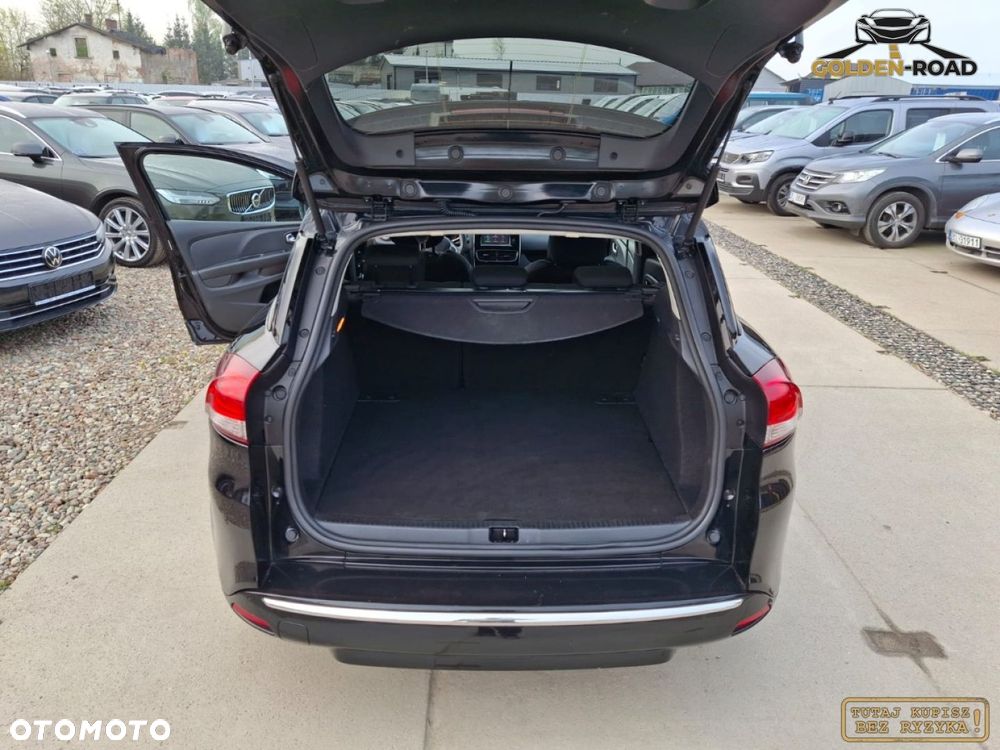 Renault Clio - 23