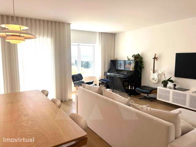 Apartamento T2 com arrumo e lugar de garagem na Praia da Barra! - Grande imagem: 3/46