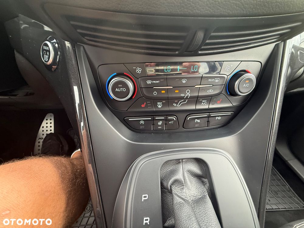 Ford Kuga 2.0 TDCi 4x4 Titanium - 30